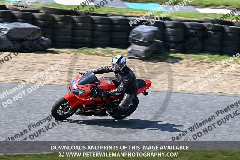 enduro digital images;event digital images;eventdigitalimages;lydden hill;lydden no limits trackday;lydden photographs;lydden trackday photographs;no limits trackdays;peter wileman photography;racing digital images;trackday digital images;trackday photos